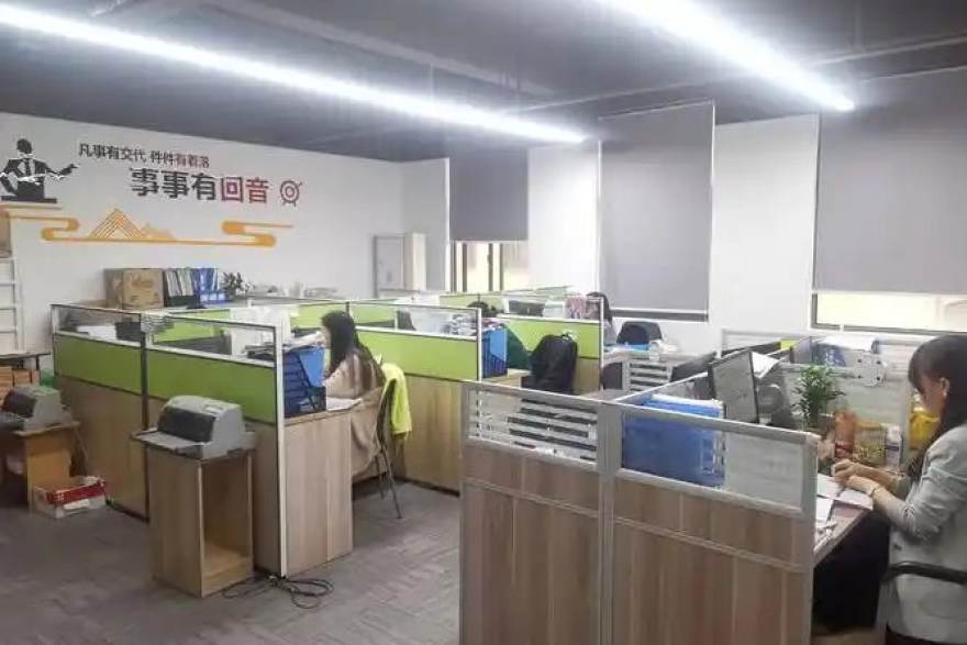 球帝直播 德甲赛季中段前瞻:高压逼抢的体能账本,年轻球员上位窗口打开